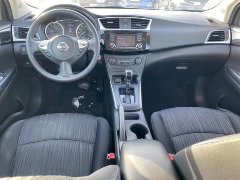 Used 2017 Nissan Sentra SV image 6