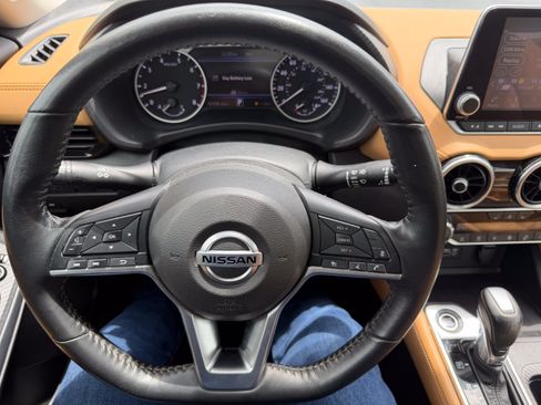Used 2022 Nissan Sentra SV w/ SV Premium Package FWD image 7