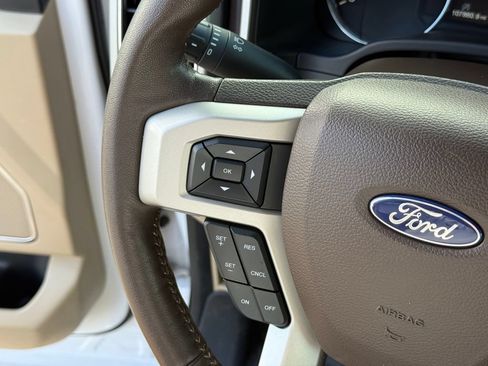 Used 2019 Ford F150 Lariat RWD image 10