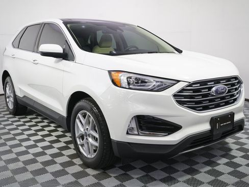 Used 2022 Ford Edge SEL w/ Convenience Package AWD/4WD image 9