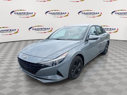 Used 2023 Hyundai Elantra SEL w/ Cargo Package