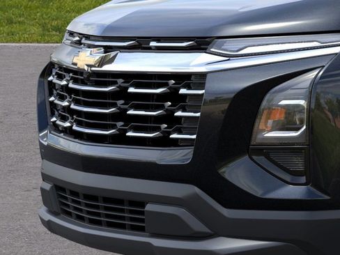 New 2026 Chevrolet Equinox LT AWD/4WD image 21