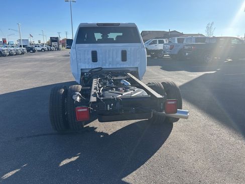 New 2026 GMC Sierra 3500 Pro w/ Convenience Package image 4