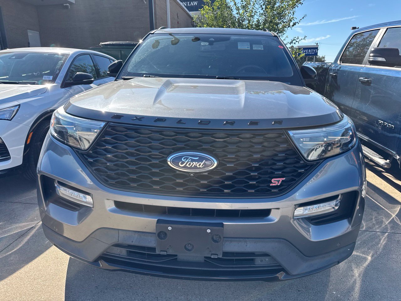 Used 2022 Ford Explorer ST w/ Equipment Group 401A AWD/4WD image 2