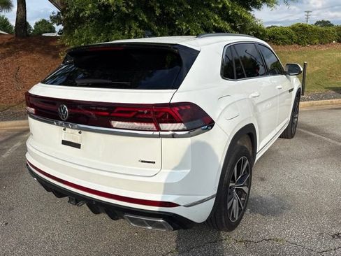 Used 2025 Volkswagen Atlas Cross Sport SEL Premium R-Line AWD/4WD image 4