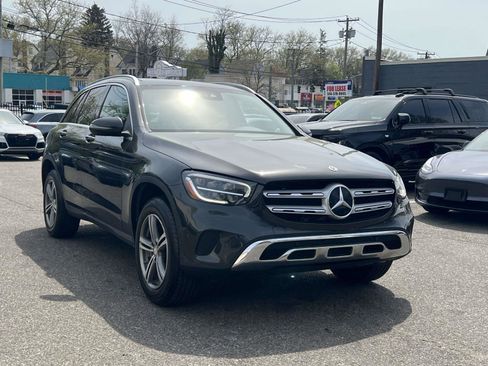 Used 2021 Mercedes-Benz GLC 300 4MATIC image 1