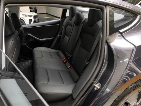 Used 2024 Tesla Model 3 Standard Range RWD image 34