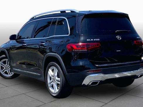 Used 2021 Mercedes-Benz GLB 250 4MATIC image 11