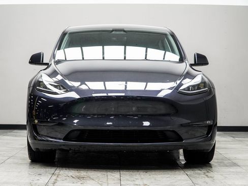 Used 2024 Tesla Model Y Long Range image 7