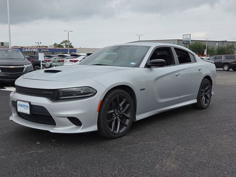 Used 2023 Dodge Charger R/T w/ Blacktop Package RWD image 2