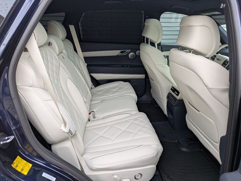 Used 2025 Genesis GV80 3.5T Prestige image 32