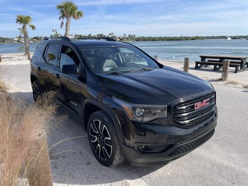 Used 2019 GMC Acadia SLT w/ Black Edition image 31
