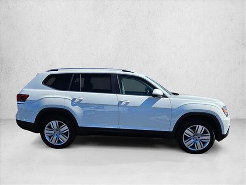 Used 2019 Volkswagen Atlas SE w/ Panoramic Sunroof Package image 4