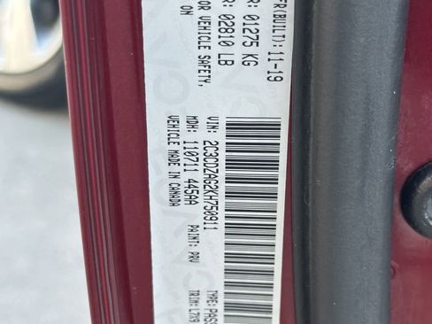 Used 2019 Dodge Challenger SXT image 29