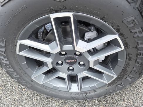 New 2026 GMC Terrain AT4 w/ Convenience Package III AWD/4WD image 13