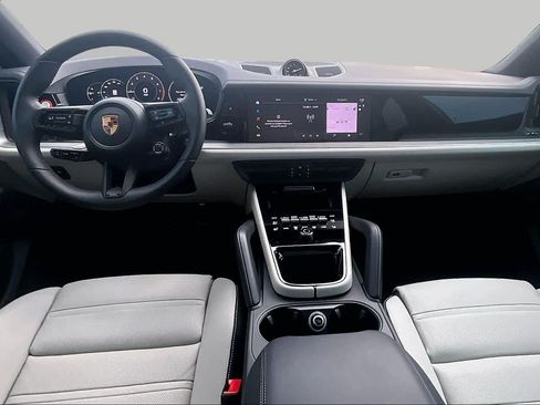 Used 2026 Porsche Cayenne Coupe AWD/4WD image 14