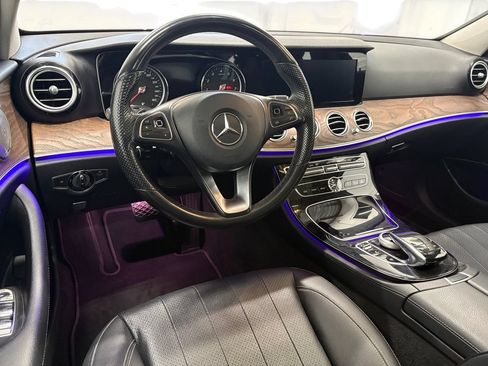 Used 2017 Mercedes-Benz E 400 4MATIC Wagon image 17