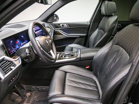 Used 2024 BMW X5 xDrive40i w/ Premium Package AWD/4WD image 19