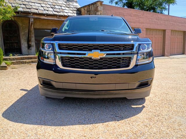 Used 2015 Chevrolet Suburban LT RWD image 3