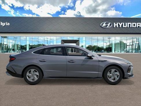 New 2026 Hyundai Sonata SE FWD image 7