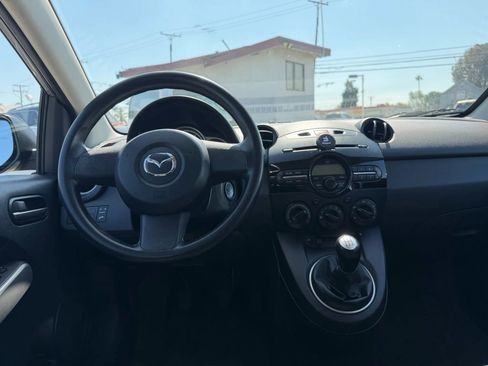 Used 2012 MAZDA MAZDA2 Sport FWD image 11