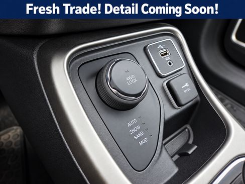 Used 2021 Jeep Compass Latitude w/ Convenience Group AWD/4WD image 4