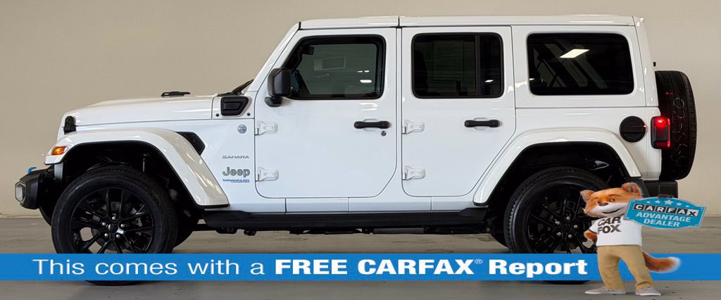 Used 2022 Jeep Wrangler Unlimited Sahara w/ Cold Weather Group AWD/4WD image 2