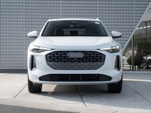 New 2025 Audi Q5 Premium Plus image 27