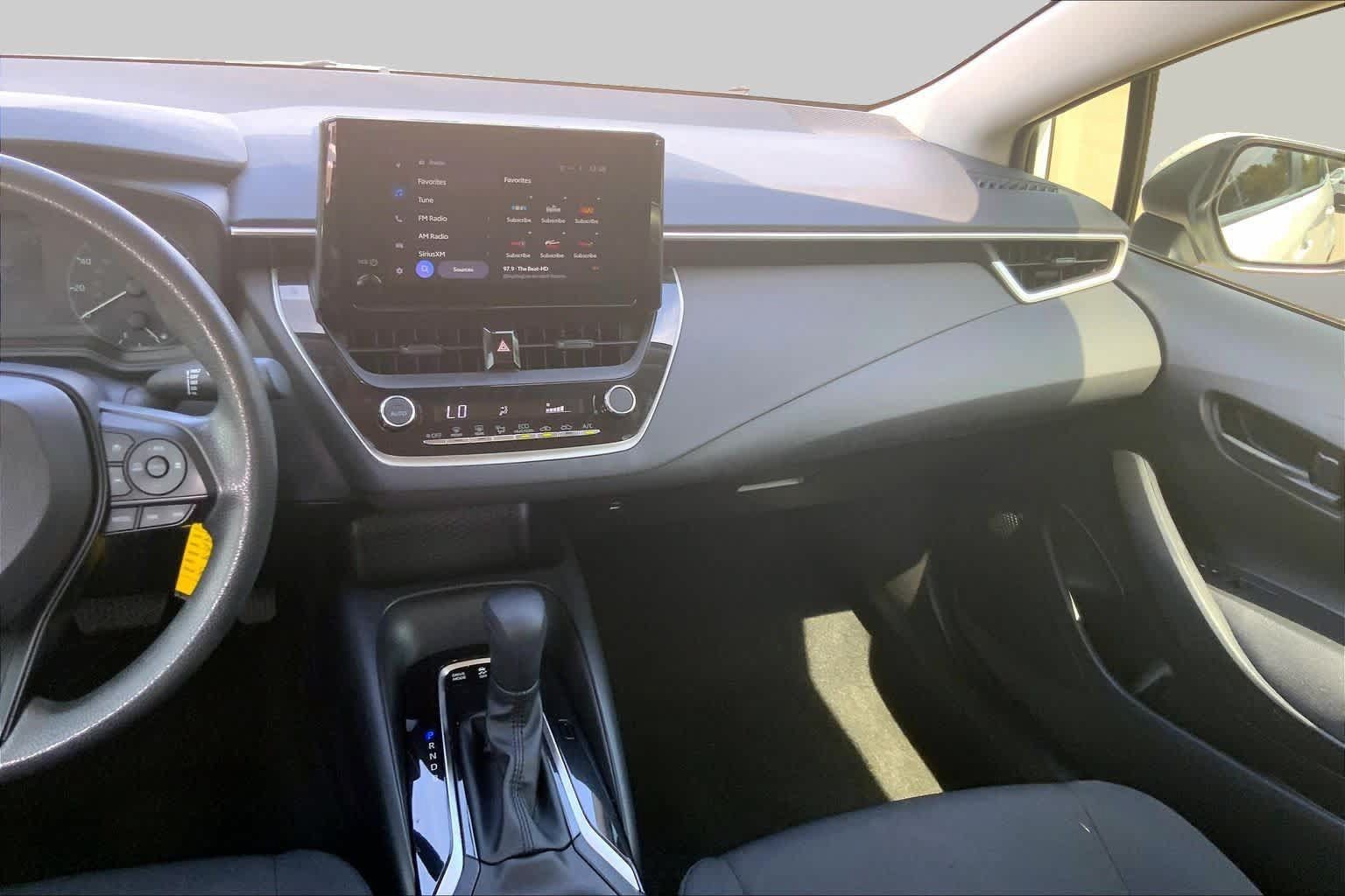 Used 2023 Toyota Corolla LE FWD image 7