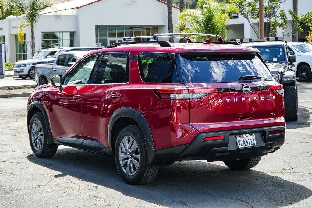 Used 2024 Nissan Pathfinder SV FWD image 4
