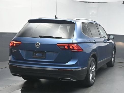 Used 2020 Volkswagen Tiguan SEL FWD image 7