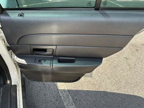 Used 2010 Ford Crown Victoria Police Interceptor image 10