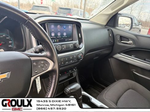 Used 2021 Chevrolet Colorado LT w/ Fleet Safety Package image 18