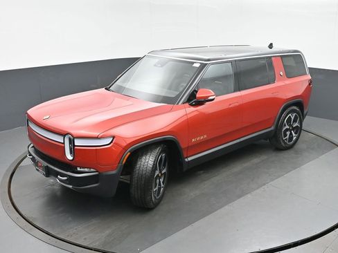Used 2024 Rivian R1S Adventure AWD/4WD image 33