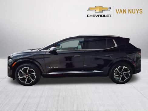 Used 2024 Chevrolet Equinox EV LT FWD image 8