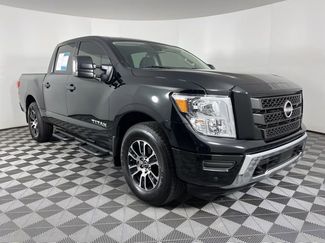 Used 2024 Nissan Titan SV w/ SV Convenience Package video 2