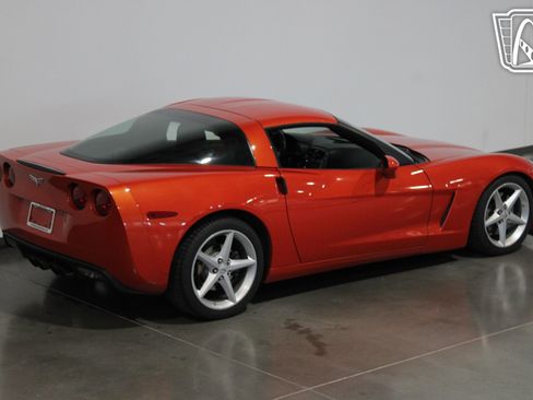 Used 2011 Chevrolet Corvette Coupe w/ 1LT image 12