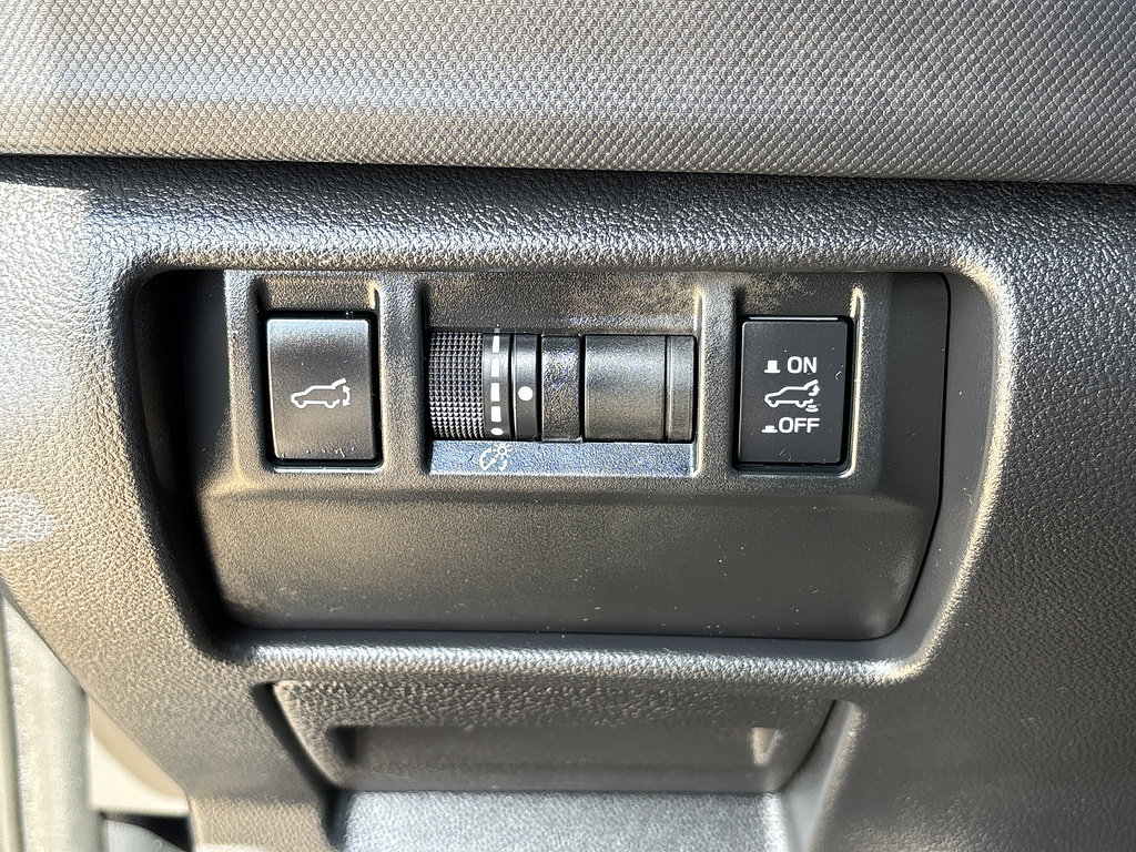 Used 2025 Subaru Forester Touring AWD/4WD image 28