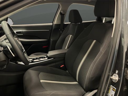 Used 2023 Hyundai Sonata SEL FWD image 9