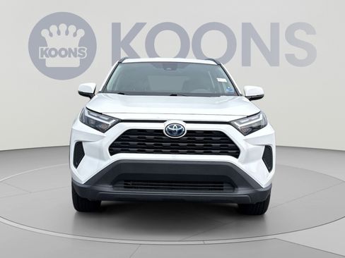 Used 2024 Toyota RAV4 XLE AWD/4WD image 11