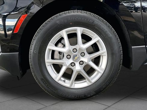Used 2022 Chevrolet Equinox LT FWD image 11