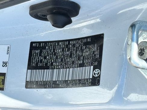 Used 2023 Toyota Corolla LE FWD image 29