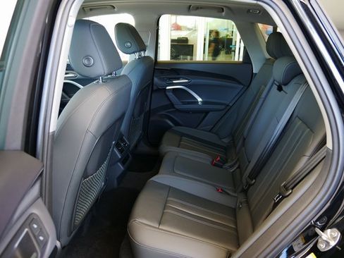 New 2025 Audi Q5 Premium image 12