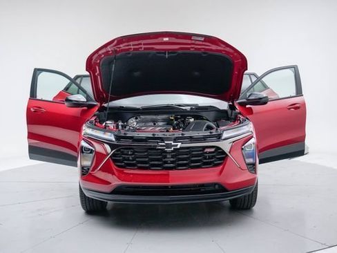 New 2026 Chevrolet Trax RS w/ Driver Confidence Package FWD image 16
