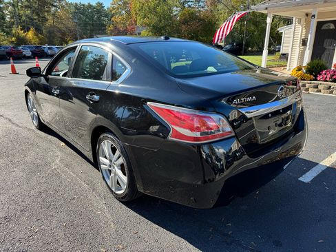 Used 2015 Nissan Altima 3.5 SL image 7