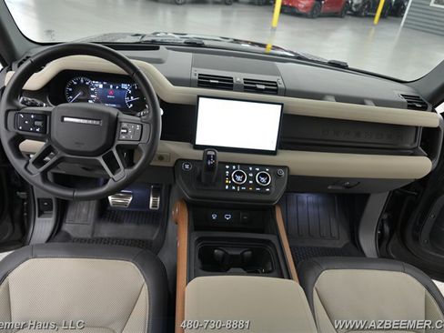 Used 2023 Land Rover Defender 130 X AWD/4WD image 19