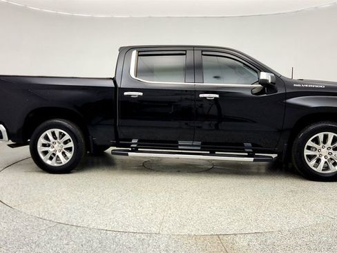 Used 2021 Chevrolet Silverado 1500 LTZ w/ Technology Package image 4