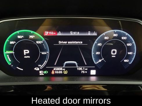 Used 2019 Audi e-tron Prestige w/ Prestige Package image 32