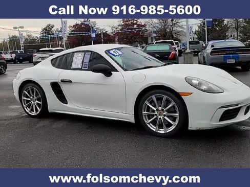Used 2017 Porsche 718 Cayman image 2