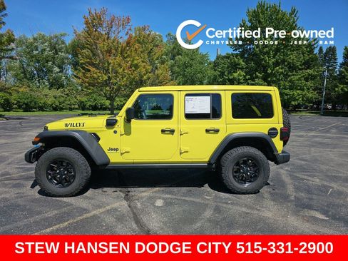 Used 2024 Jeep Wrangler Unlimited AWD/4WD image 1